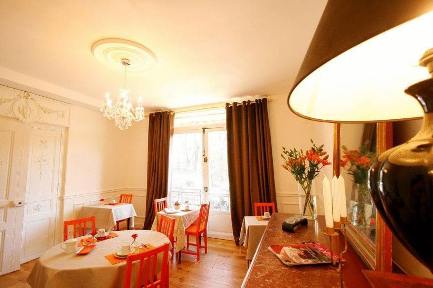 Hotel Des Poetes Avec Parking Sur Reservation Béziers Dış mekan fotoğraf